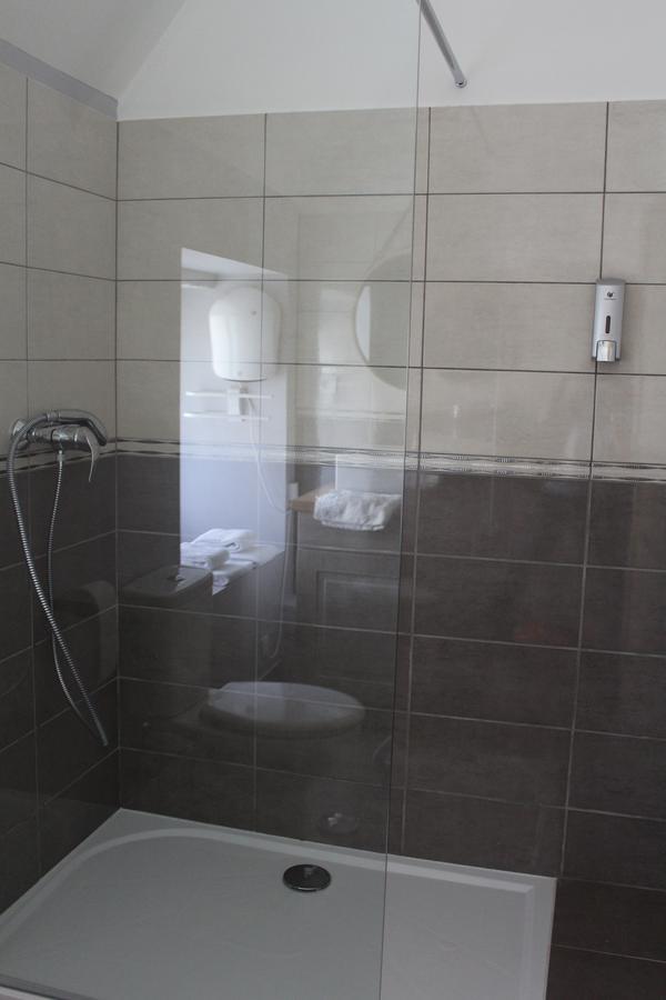 A La Croisee Des Vallees Bed & Breakfast ฟีแฌก ภายนอก รูปภาพ