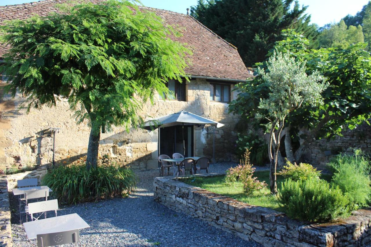 A La Croisee Des Vallees Bed & Breakfast ฟีแฌก ภายนอก รูปภาพ